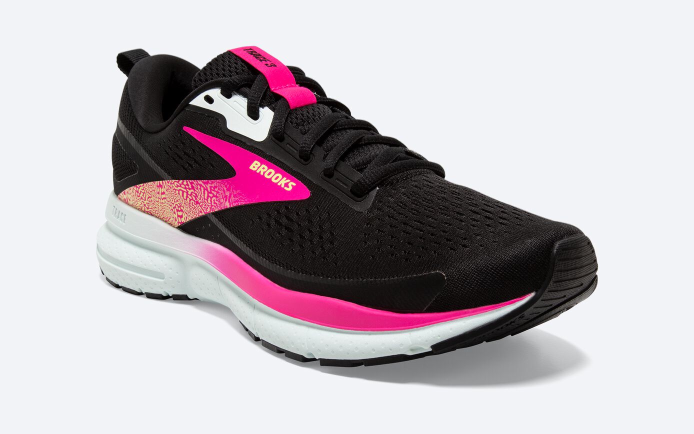 Pink Womens Signal 3 Running Shoe, Brooks