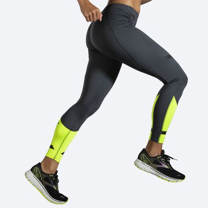 Under Armour Accelerate Reflective Legging - Women's - Clothing