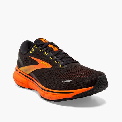 Mudguard and Toe view of Brooks Ghost 15 for men