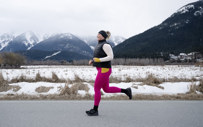 What to Wear While Running in the Cold