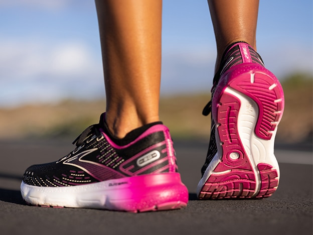 Front shot camera of the Glycerin running shoes