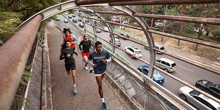 Runners en una ciudad